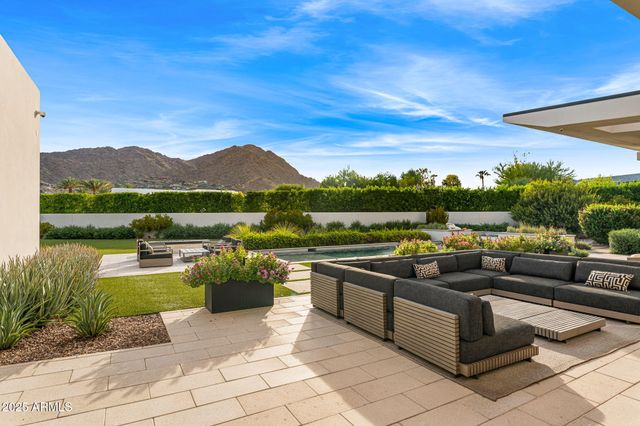 5611 N WILKINSON Road, Paradise Valley, AZ 85253