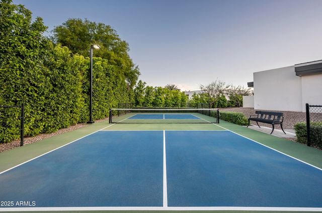 5611 N WILKINSON Road, Paradise Valley, AZ 85253