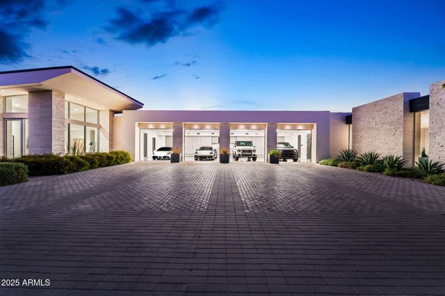 5611 N WILKINSON Road, Paradise Valley, AZ 85253