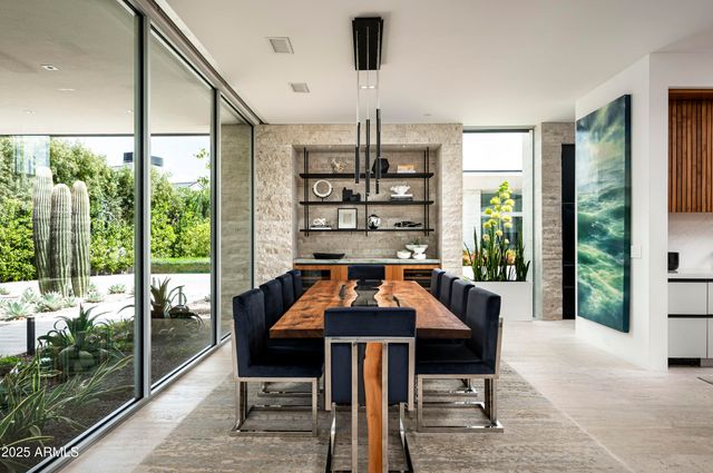 5611 N WILKINSON Road, Paradise Valley, AZ 85253