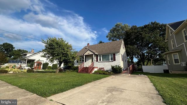 308 W MONROE AVE, Magnolia, NJ 08049