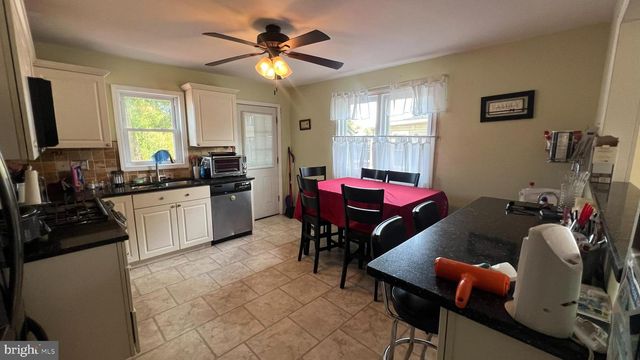 308 W MONROE AVE, Magnolia, NJ 08049