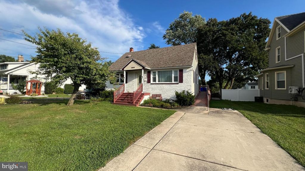308 W MONROE AVE, Magnolia, NJ 08049