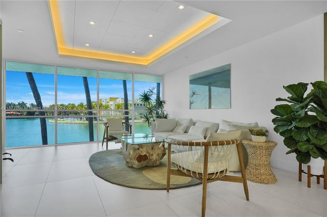 5900 Collins Ave 1607, Miami Beach, FL 33140