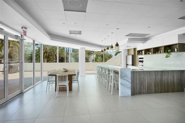 5900 Collins Ave 1607, Miami Beach, FL 33140