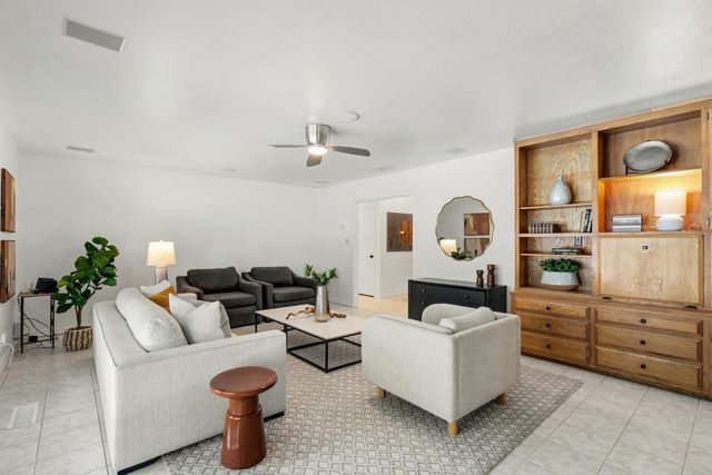 3241 Clairidge Way, Sacramento, CA 95821