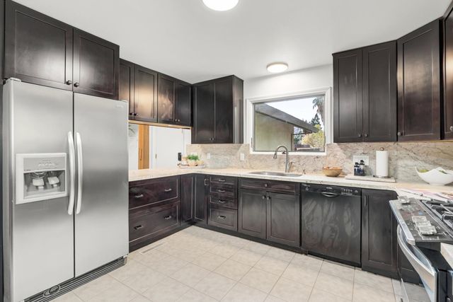 3241 Clairidge Way, Sacramento, CA 95821