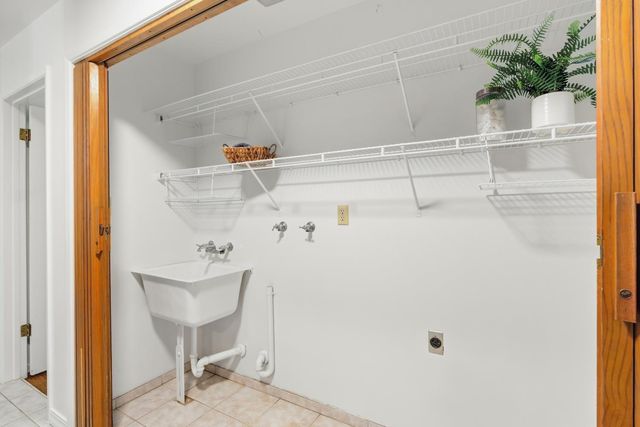 3241 Clairidge Way, Sacramento, CA 95821