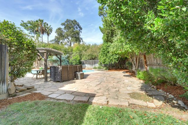 3241 Clairidge Way, Sacramento, CA 95821