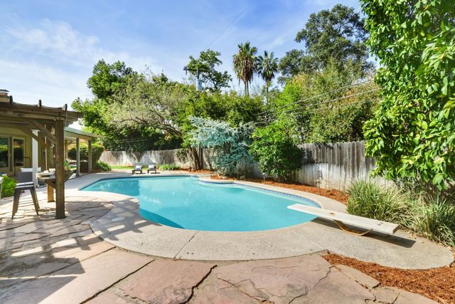 3241 Clairidge Way, Sacramento, CA 95821