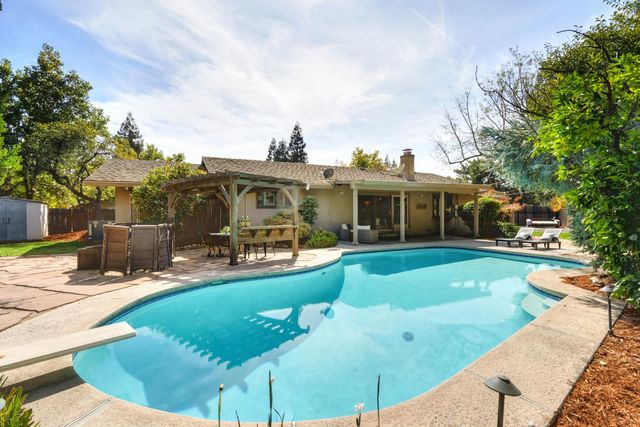 3241 Clairidge Way, Sacramento, CA 95821