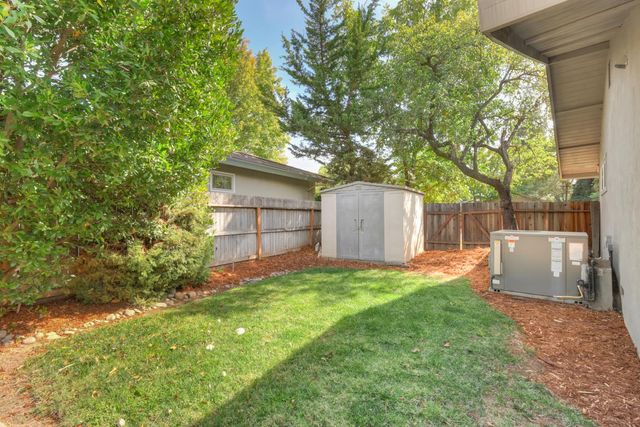 3241 Clairidge Way, Sacramento, CA 95821