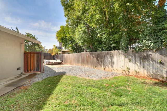 3241 Clairidge Way, Sacramento, CA 95821