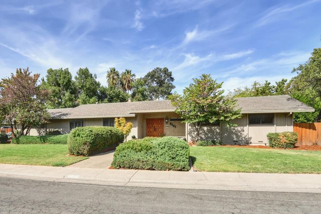 3241 Clairidge Way, Sacramento, CA 95821