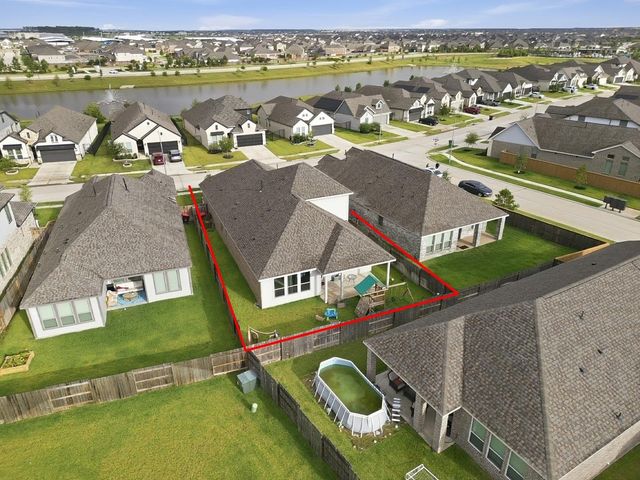 7530 Coral Lake Drive, Cypress, TX 77433
