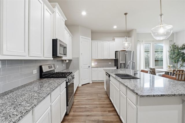 7530 Coral Lake Drive, Cypress, TX 77433