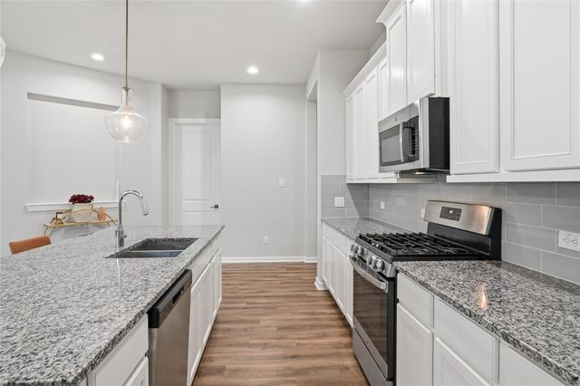 7530 Coral Lake Drive, Cypress, TX 77433