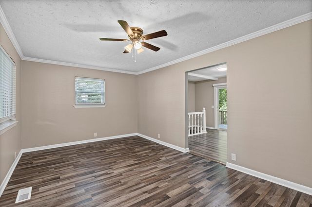 6 Canary Lane, Rossville, GA 30741