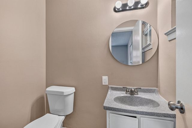 6 Canary Lane, Rossville, GA 30741