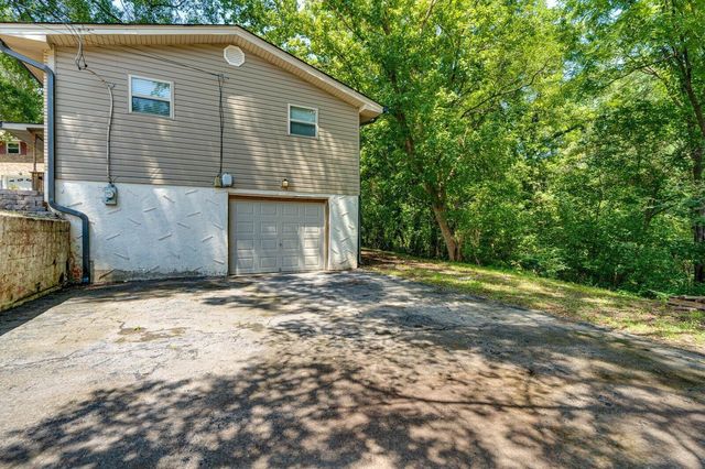 6 Canary Lane, Rossville, GA 30741