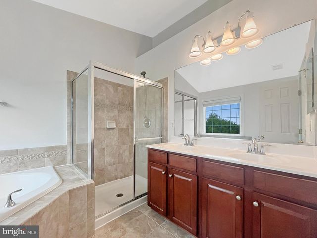 8173 MCCAULEY WAY, Lorton, VA 22079