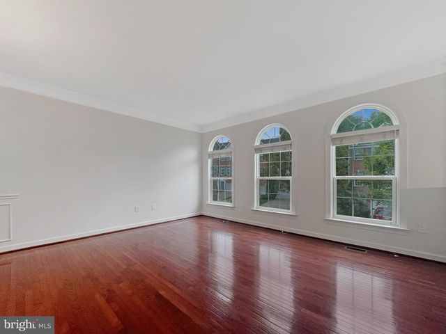 8173 MCCAULEY WAY, Lorton, VA 22079
