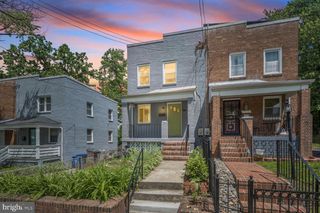 561 45TH STREET, Washington, DC 20019