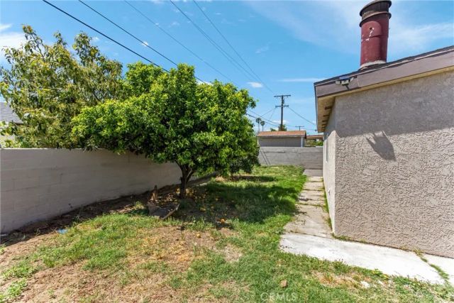 247 E Grant Street, Rialto, CA 92376