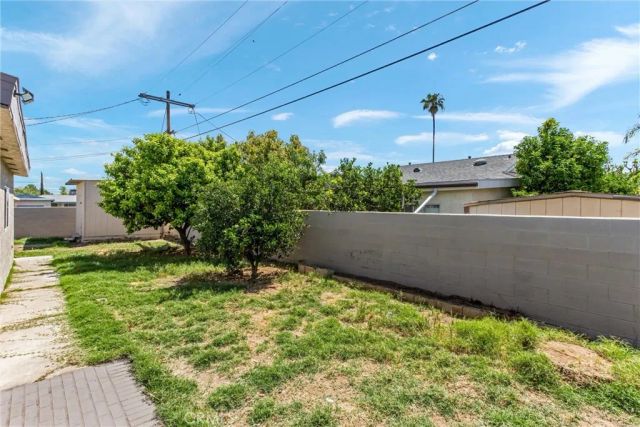 247 E Grant Street, Rialto, CA 92376