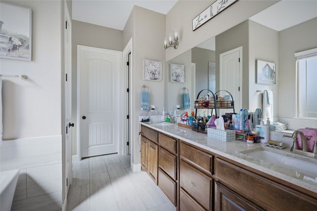 1065 Old Highway 6, Howe, TX 75459