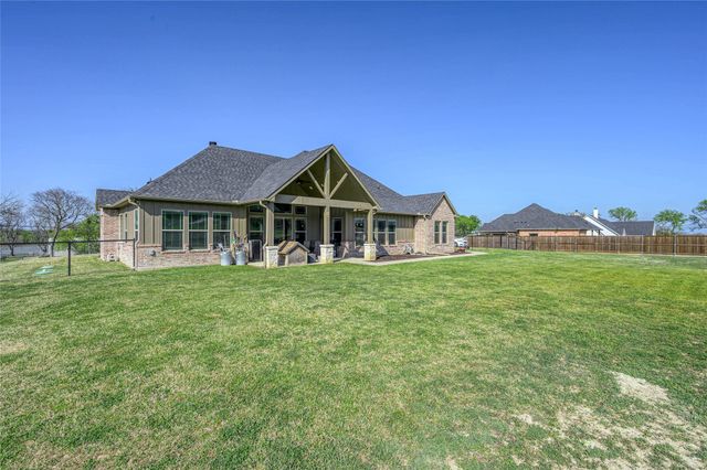 1065 Old Highway 6, Howe, TX 75459