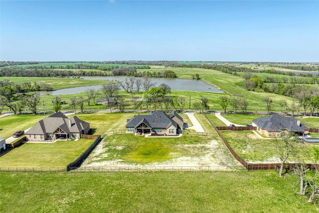 1065 Old Highway 6, Howe, TX 75459