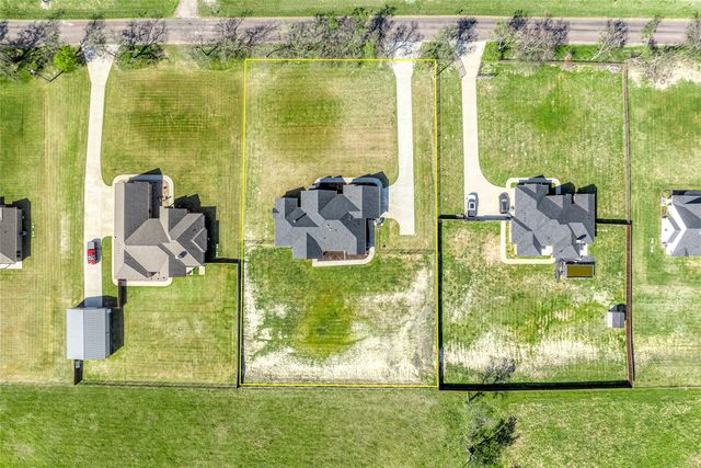 1065 Old Highway 6, Howe, TX 75459