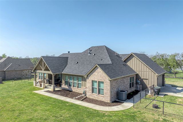 1065 Old Highway 6, Howe, TX 75459