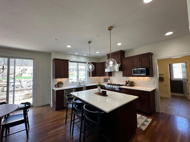 2449 Salem Heights Lane SW, Rochester, MN 55902