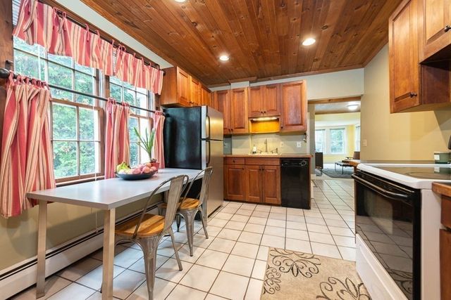 4 Elm St. 1, Groton, MA 01450