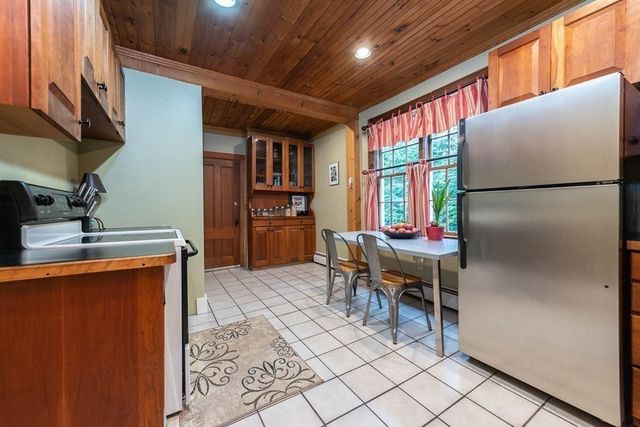 4 Elm St. 1, Groton, MA 01450