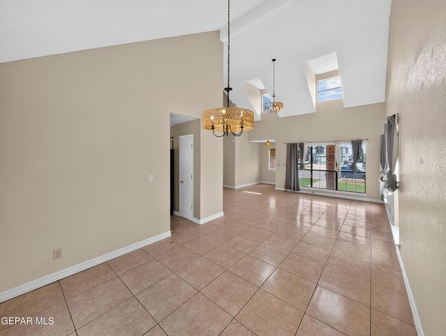 808 ROTTERDAM Way, El Paso, TX 79912