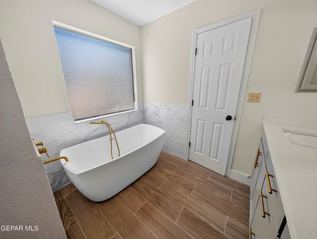 808 ROTTERDAM Way, El Paso, TX 79912