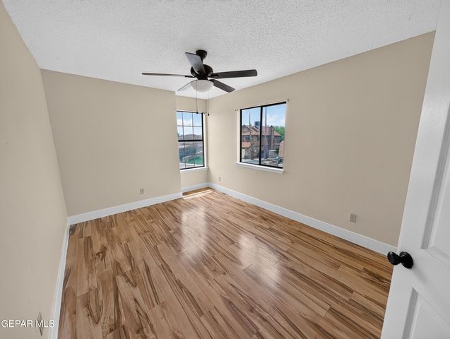 808 ROTTERDAM Way, El Paso, TX 79912