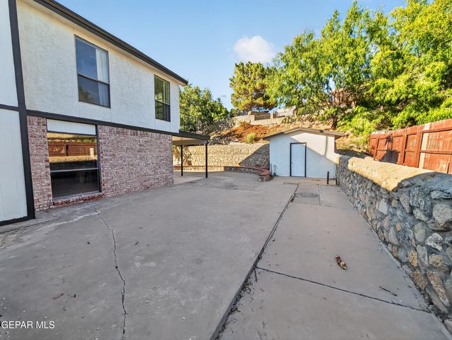 808 ROTTERDAM Way, El Paso, TX 79912