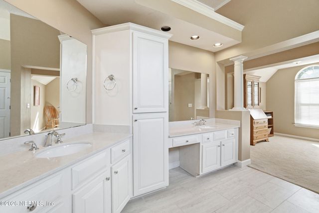 8551 HEATHER RUN Drive N, Jacksonville, FL 32256