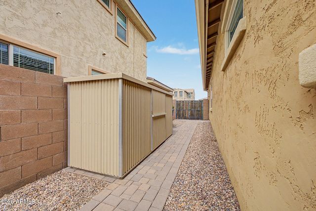 3069 E REDWOOD Court, Chandler, AZ 85286