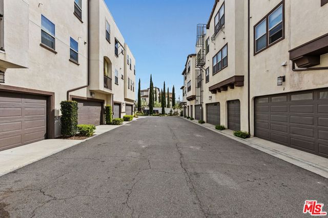 15812 Santa Ana Avenue 1, Bellflower, CA 90706