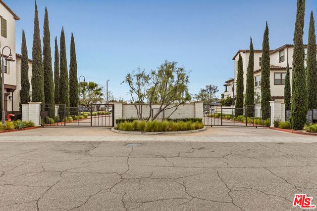 15812 Santa Ana Avenue 1, Bellflower, CA 90706