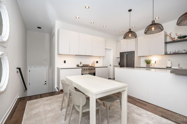 419 E Thirteenth Street, Cincinnati, OH 45202