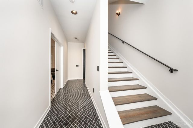 419 E Thirteenth Street, Cincinnati, OH 45202