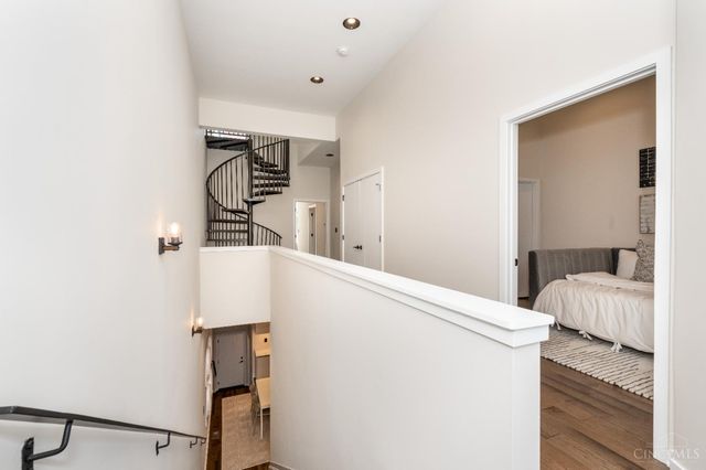 419 E Thirteenth Street, Cincinnati, OH 45202