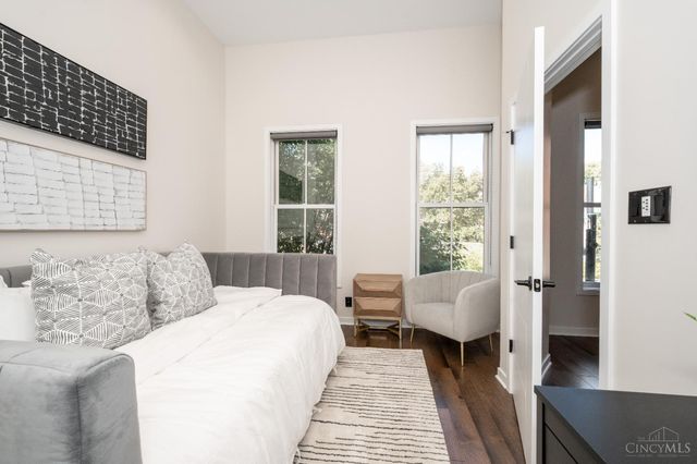 419 E Thirteenth Street, Cincinnati, OH 45202