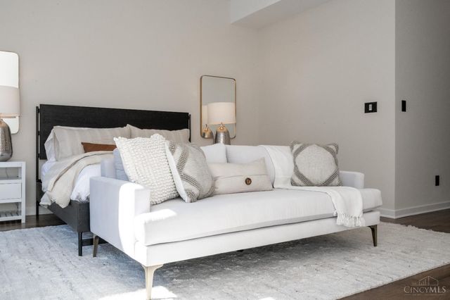 419 E Thirteenth Street, Cincinnati, OH 45202